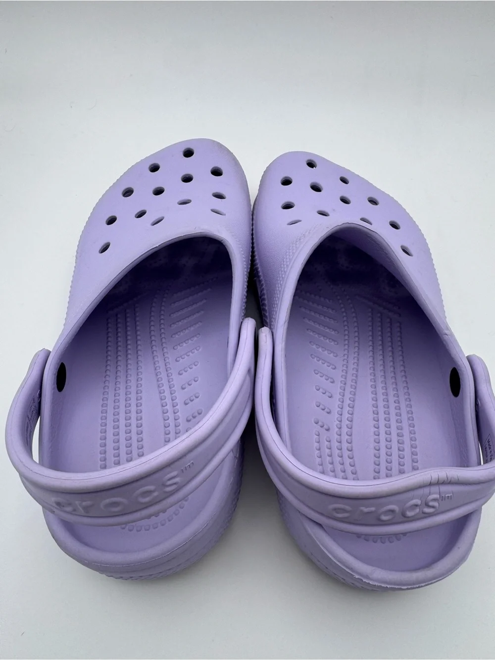 💜3/$15 Kids Crocs Classic Clogs Junior Size J3 - Lavender Purple